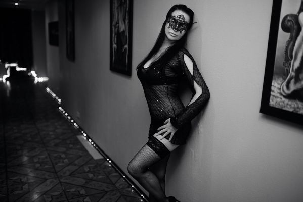  Кира — экспресс-знакомство для секса от 3000