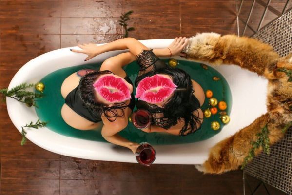  фото Ира и Кира  (Сочи)