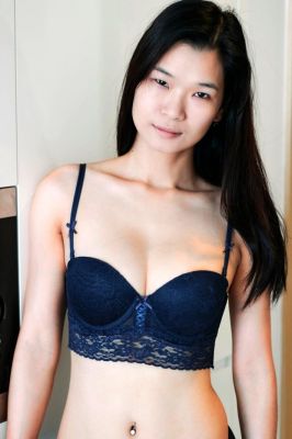 Азиаточка Юля - купить девушку на час в Сочи 