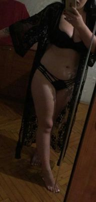 Дешевая шлюха, Кира  Адлер