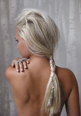 Дешевая шлюха, КРИСТИНА