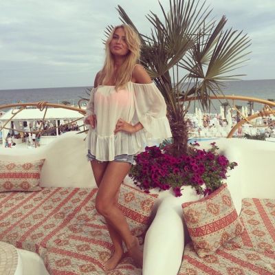 Дешевая шлюха, Мария