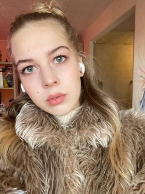 Мила, 23 лет — нежный минет