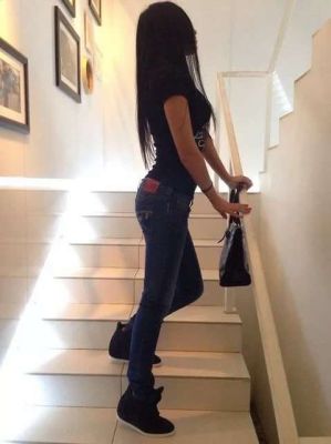 индивидуалка Александра Адлер