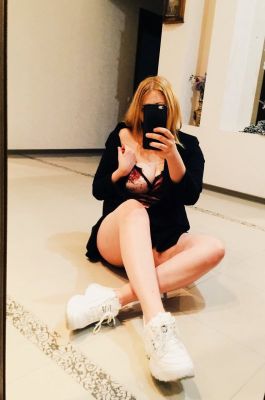 Даша Адлер, тел. 8 918 537-15-82