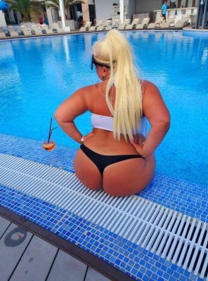 красивая шлюшка Лиза Инстасамка (Сочи), 8 985 362-25-89