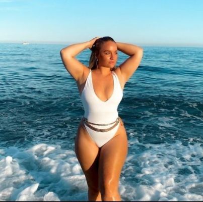 снять девушку на ночь (София, от 3000 руб. в час)