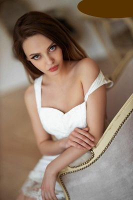 Оля — анал с толстой шлюхой в Сочи