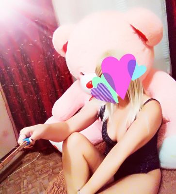 Моника — пышка в Сочи