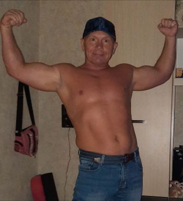 Би пара Адлер, 33 лет — домина БДСМ